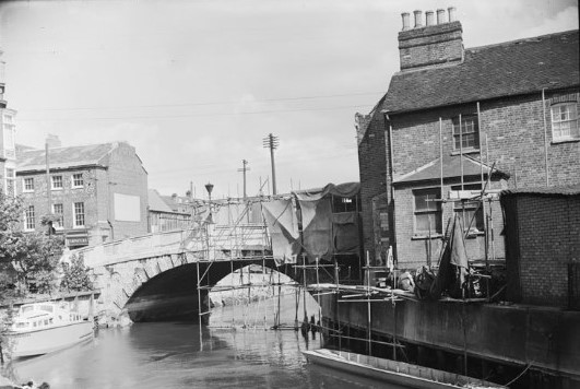 Duke St (High Bridge) looking east towards it